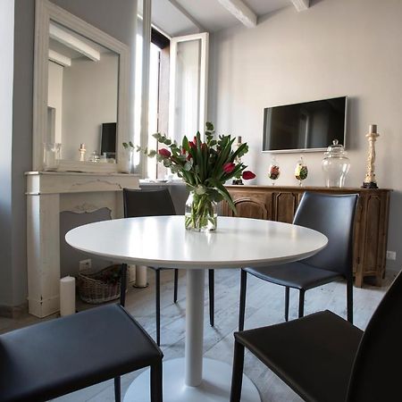Trevi Luxury Maison โรม ภายนอก รูปภาพ